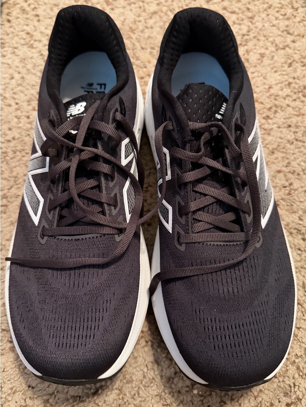 EUC New Balance Men’s Fresh Foam X 880v15 running shoe, men’s 11